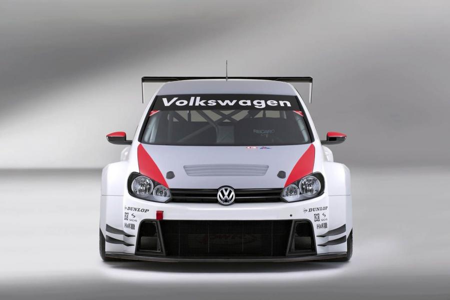  Volkswagen Golf24 24h Nurburgring 2011 года  (фото 10 из 34)